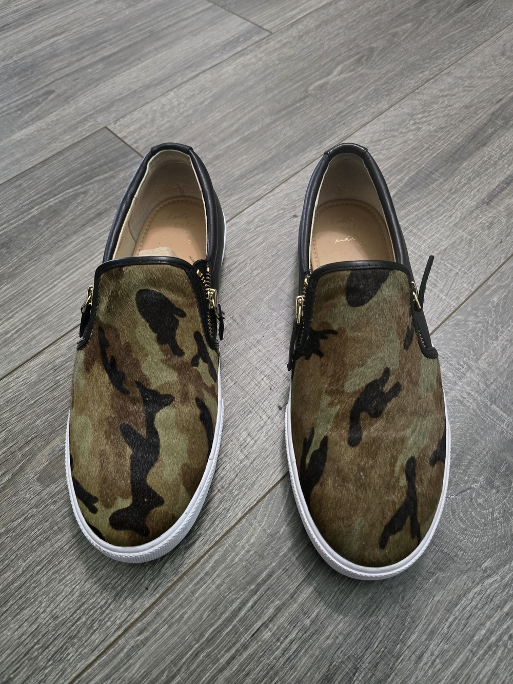 Women's Camouflage Slip-On Sneakers - Green Camouflage